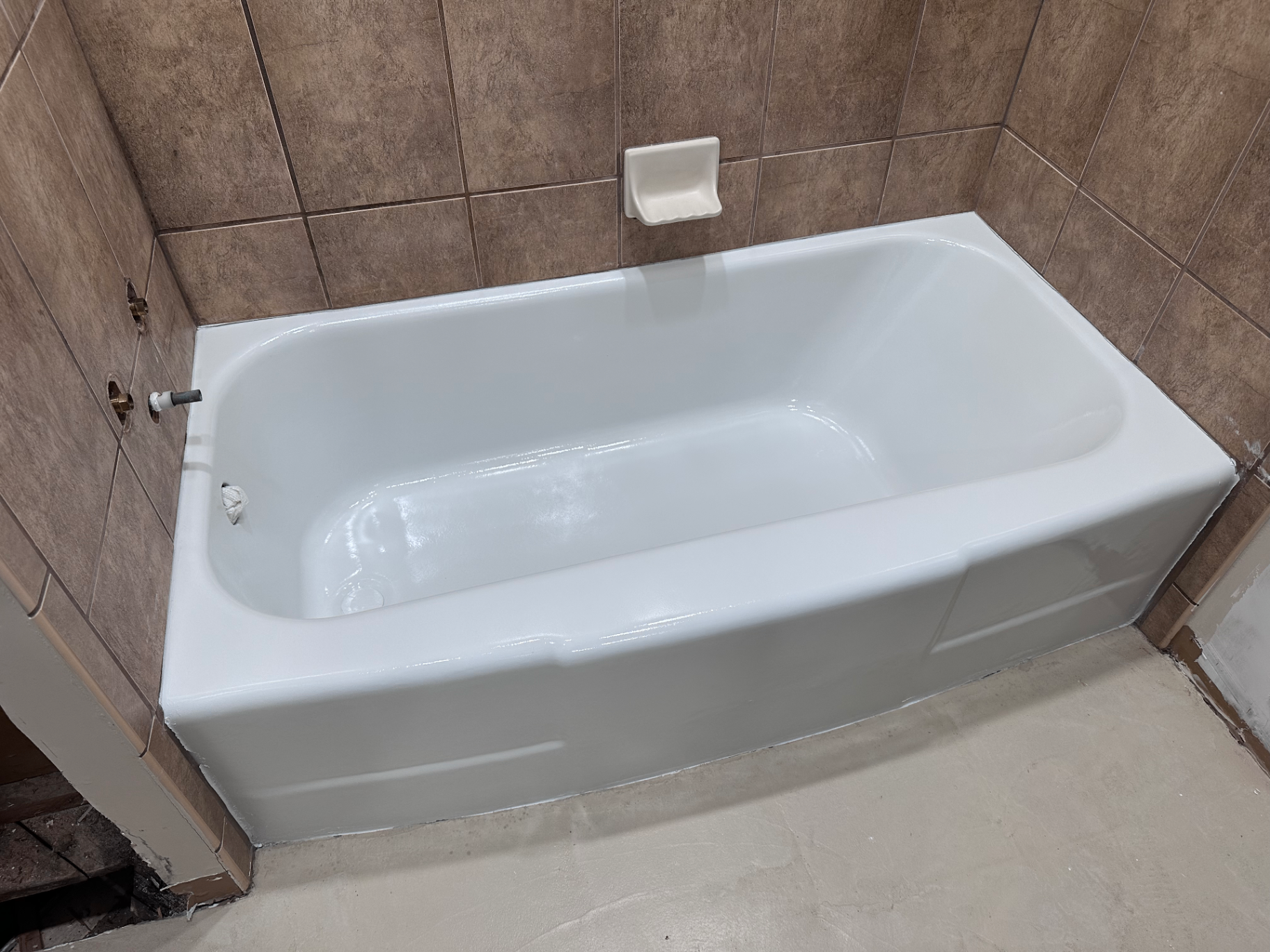Fiberglass shower refinishing Bloomington MN — TubRevive before and after
